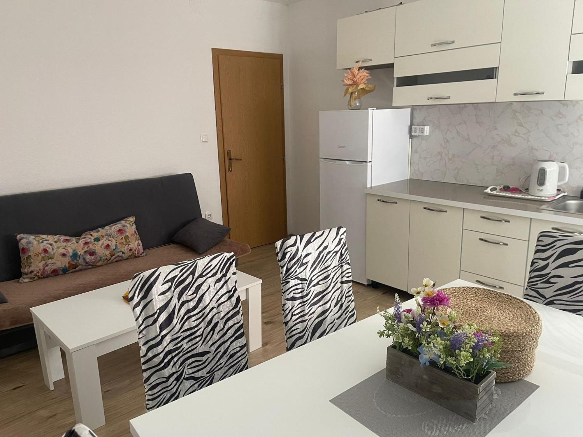 Apartmani Zuti Неум Екстер'єр фото