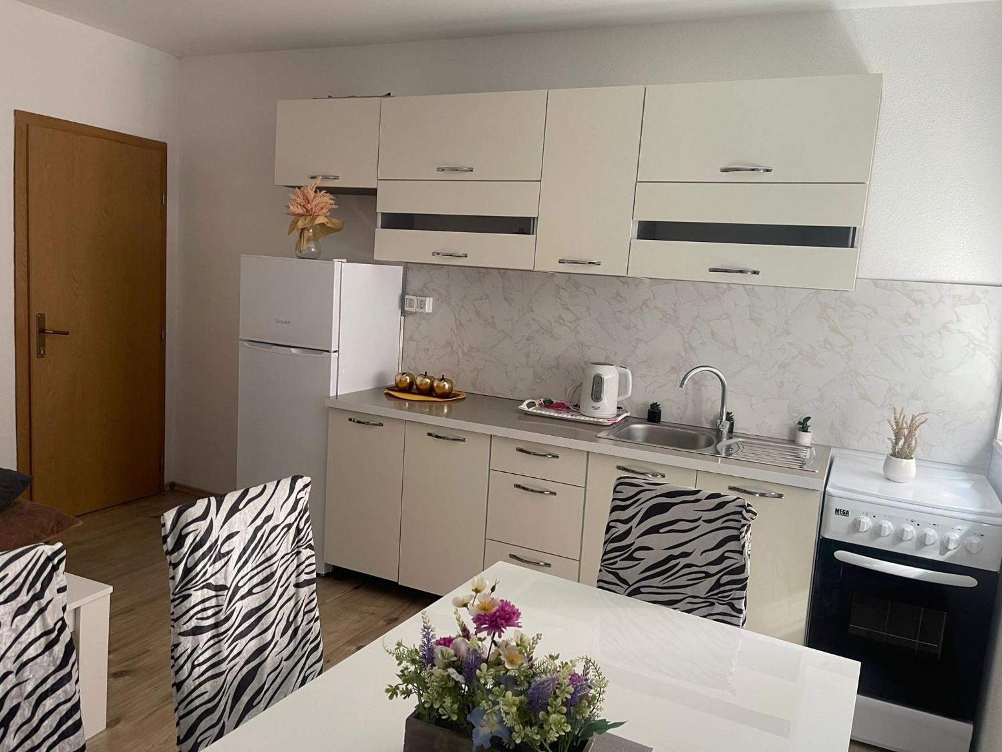 Apartmani Zuti Неум Екстер'єр фото